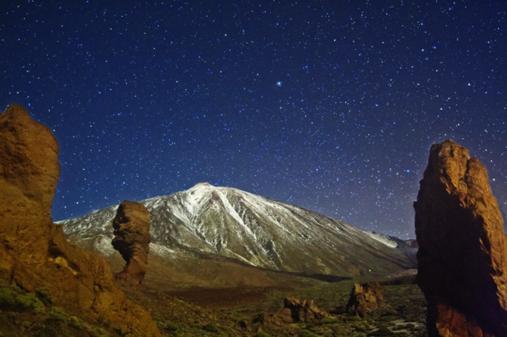 Las cumbres de La Orotava recibieron la certificación Starlight. Haciendo del astroturismo un valor imprescindible.