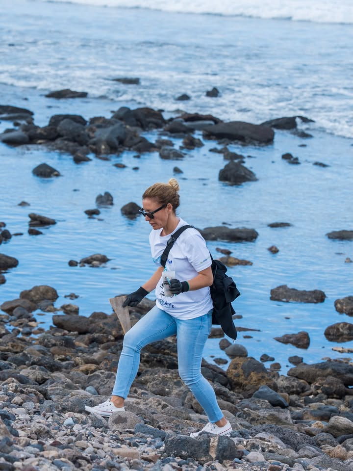 Surfing with Me (12)